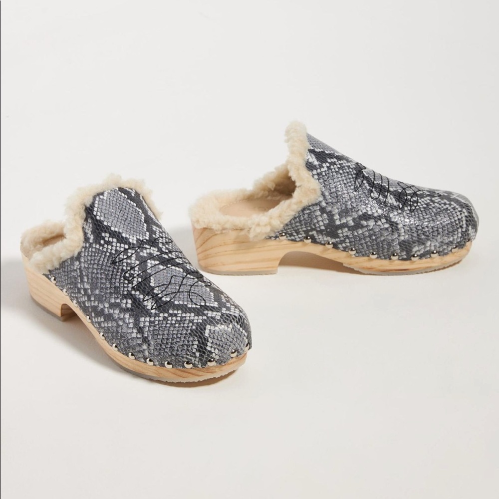 Anthropologie Pilcro Shearling-Lined Clogs